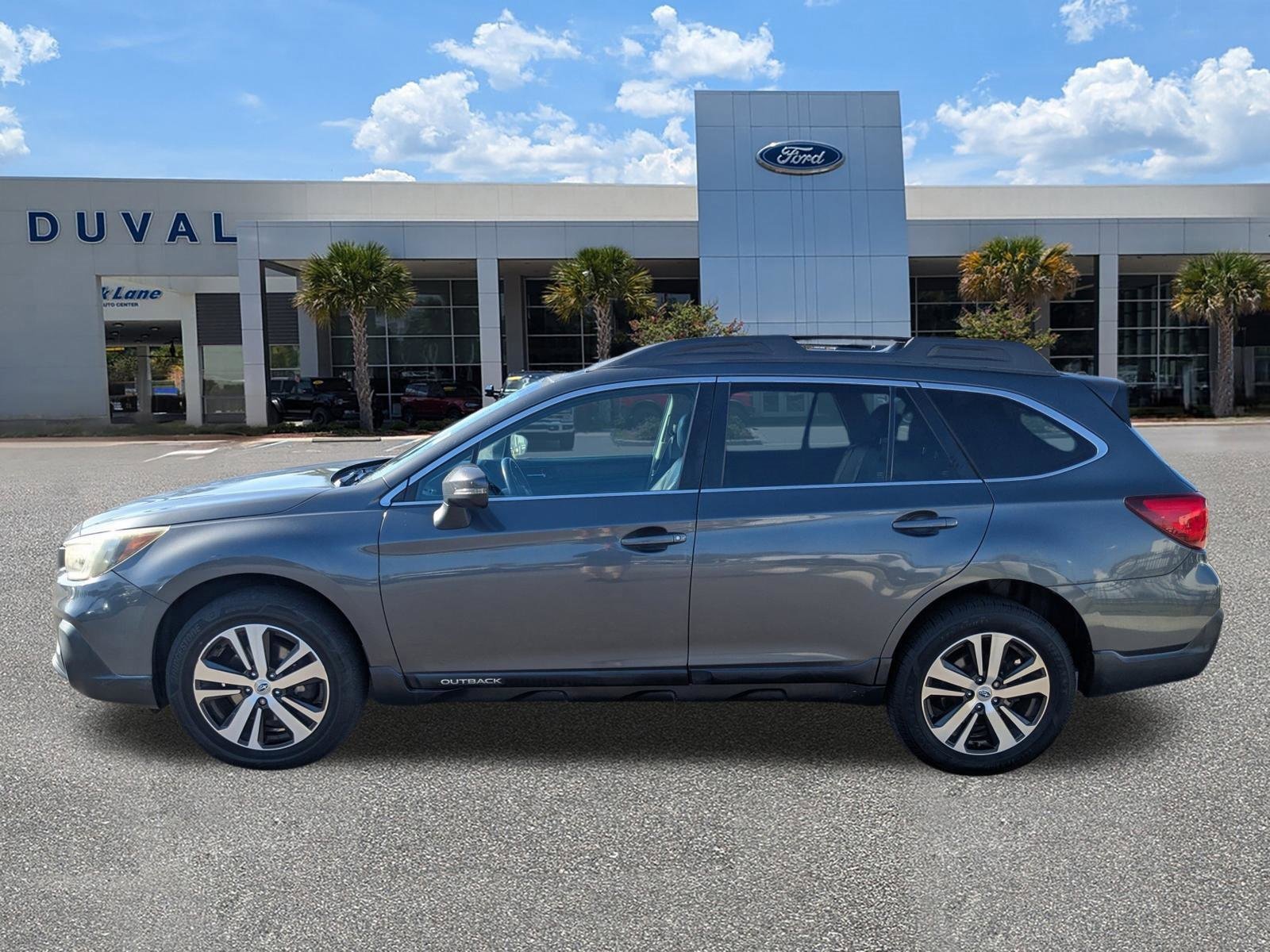 Used 2018 Subaru Outback 2.5i Limited image 7
