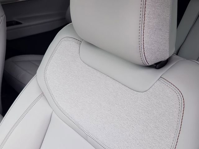 New 2026 Ford Explorer Active RWD image 15
