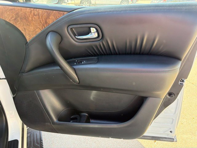 Used 2024 Nissan Armada SL w/ Captain's Chairs Package AWD/4WD image 27