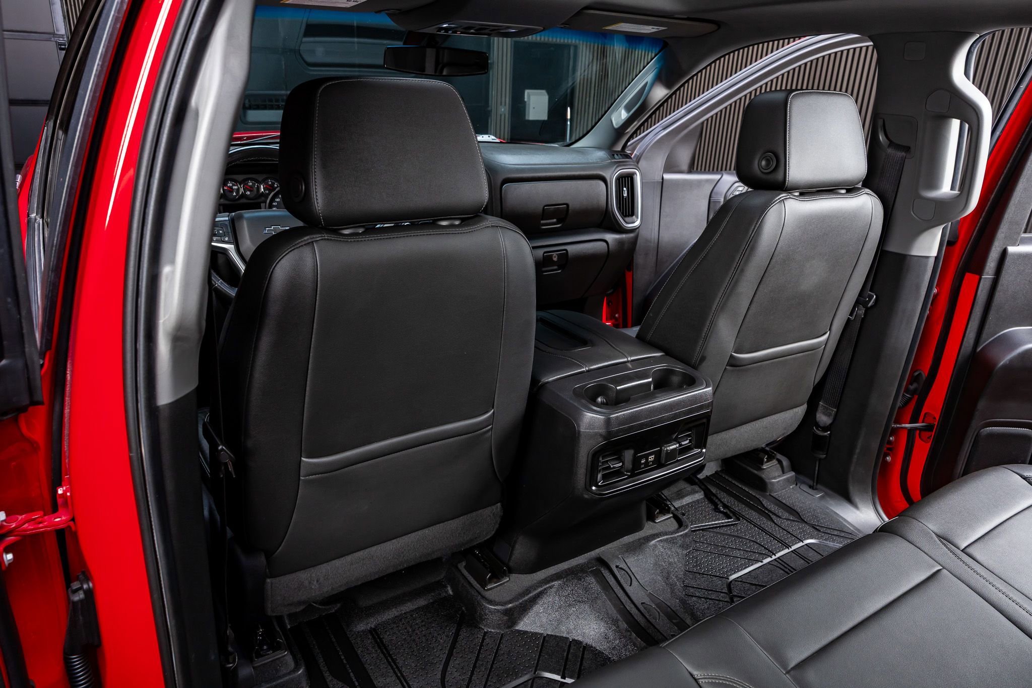 Used 2019 Chevrolet Silverado 1500 LT Trail Boss AWD/4WD image 34