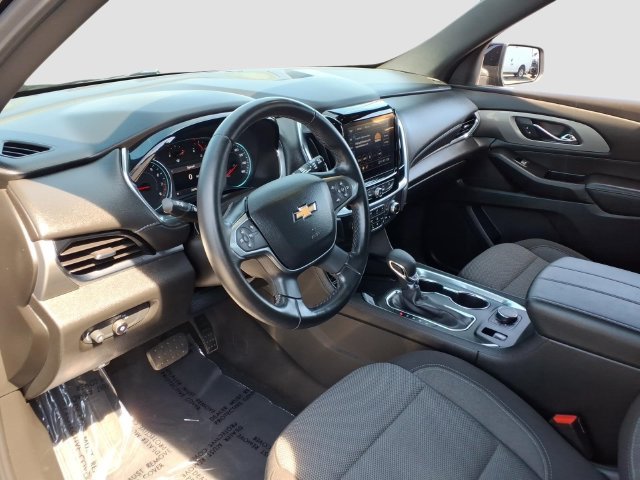 Used 2023 Chevrolet Traverse LT w/ Rear Camera Mirror Package AWD/4WD image 11