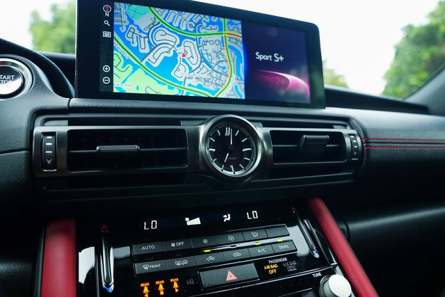 Used 2025 Lexus IS 500 w/ F-Sport Performance RWD image 56