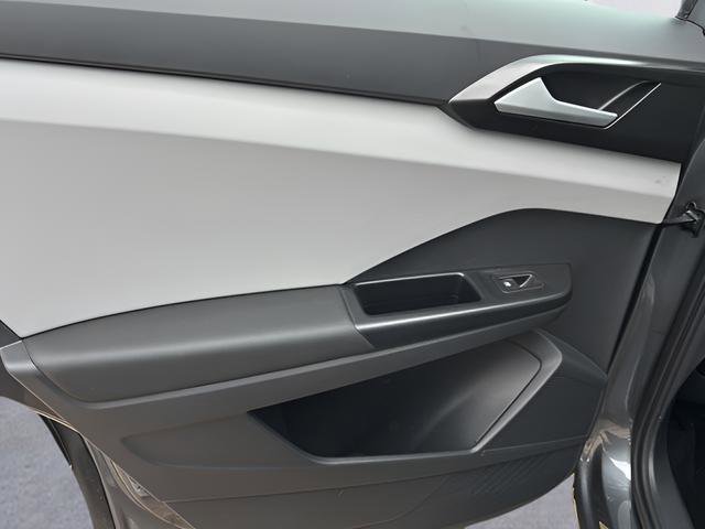 Used 2023 Volkswagen Taos S FWD image 14