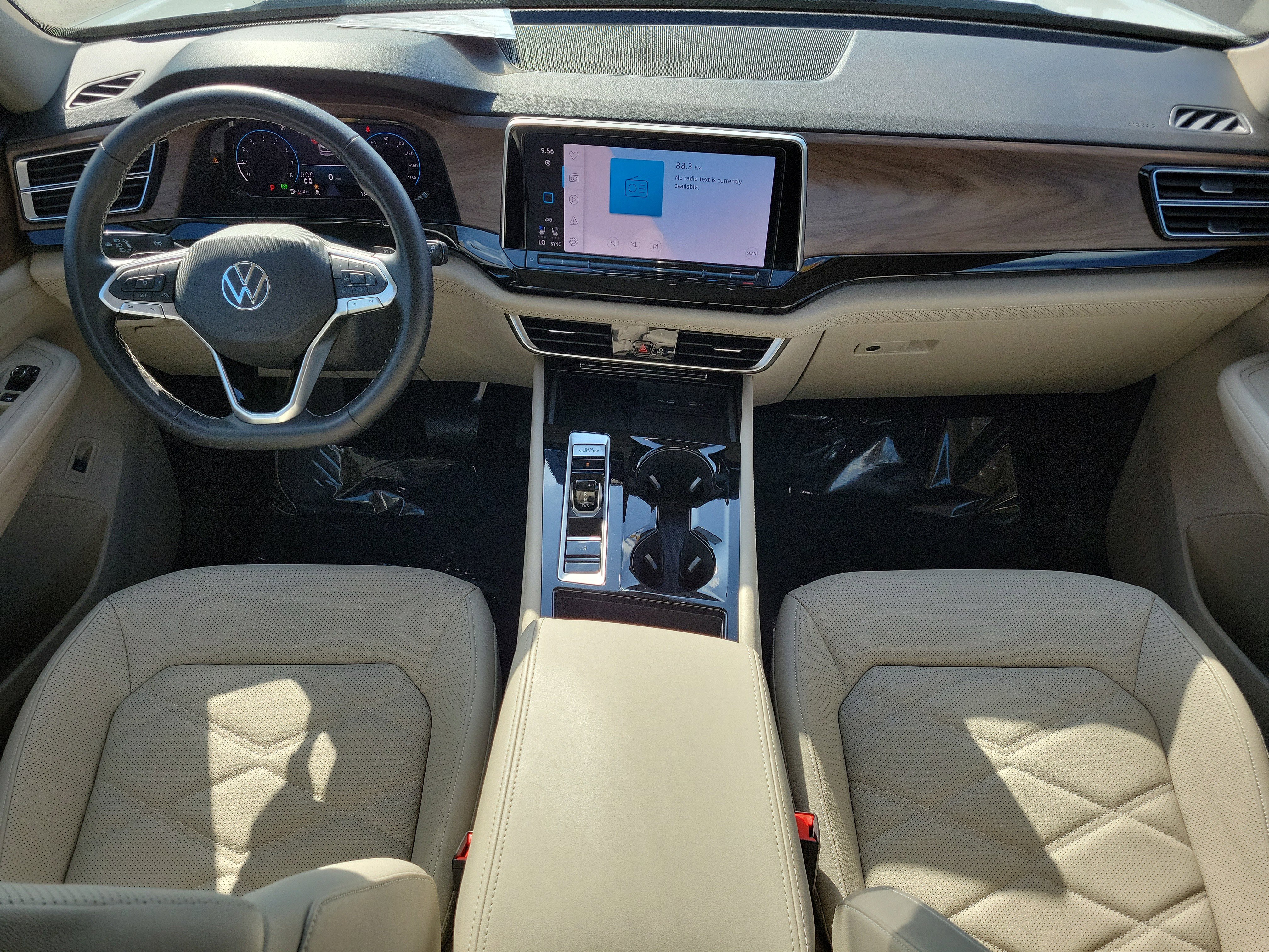 Used 2025 Volkswagen Atlas SE FWD image 13