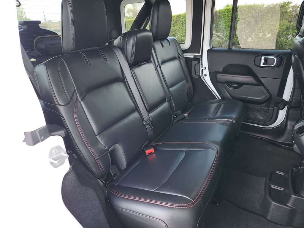 Used 2021 Jeep Wrangler Unlimited Rubicon w/ Xtreme Recon 35" Tire Package image 14