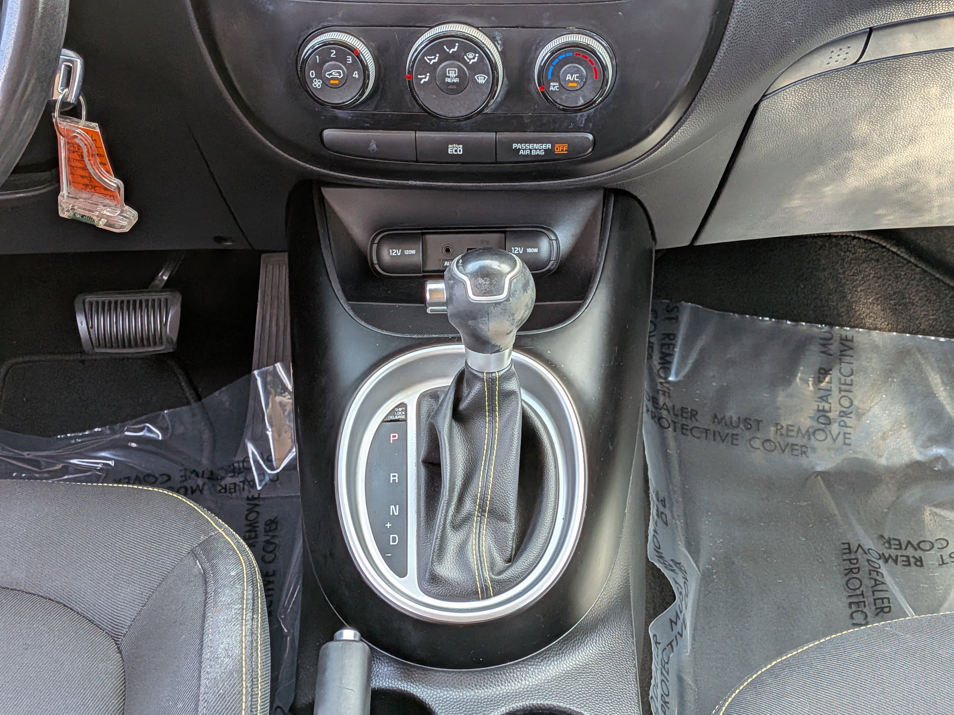 Used 2015 Kia Soul + FWD image 19
