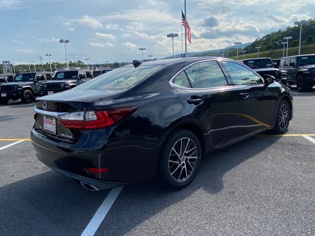 Used 2016 Lexus ES 350 w/ Navigation System Package FWD image 5