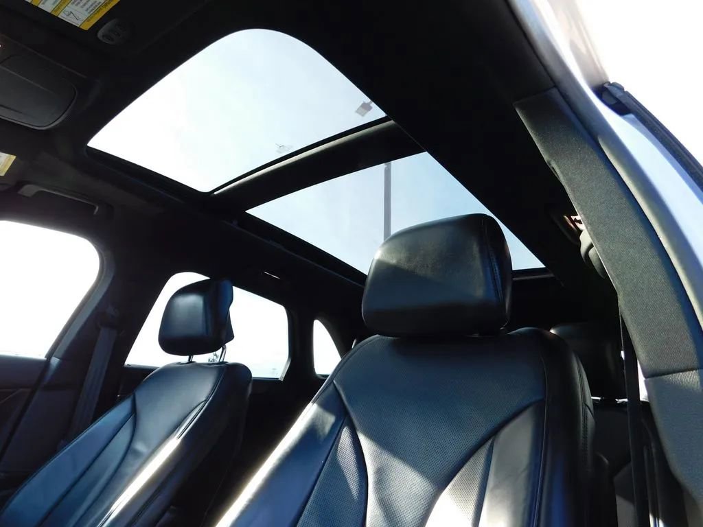 Used 2018 Lincoln MKC Reserve w/ Lincoln MKC Climate Package image 19