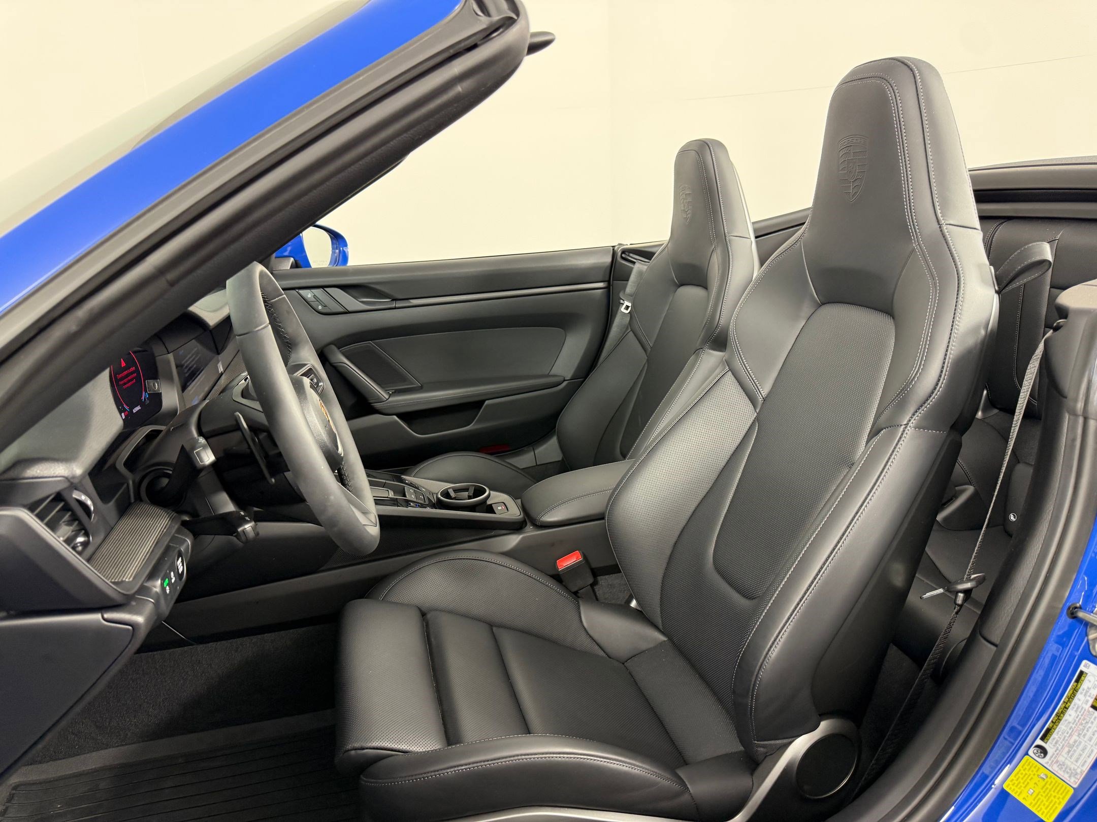 Certified 2025 Porsche 911 Carrera image 5