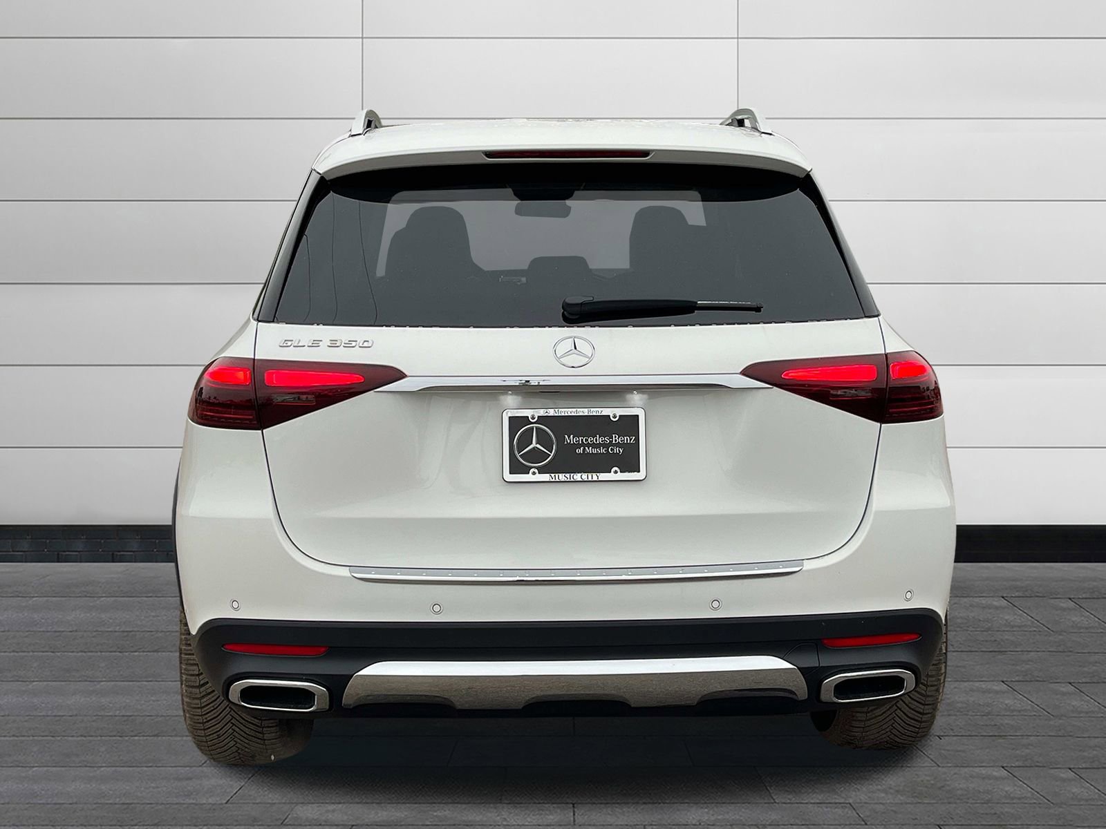 Certified 2025 Mercedes-Benz GLE 350 4MATIC image 4