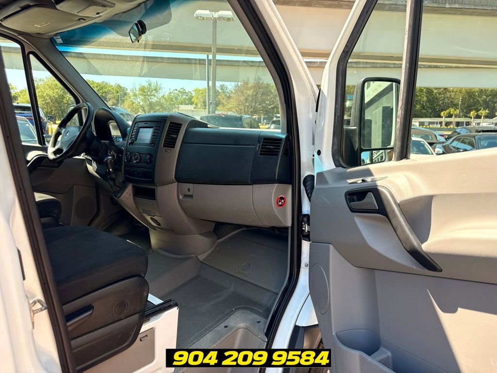 Used 2016 Mercedes-Benz Sprinter 2500 image 28