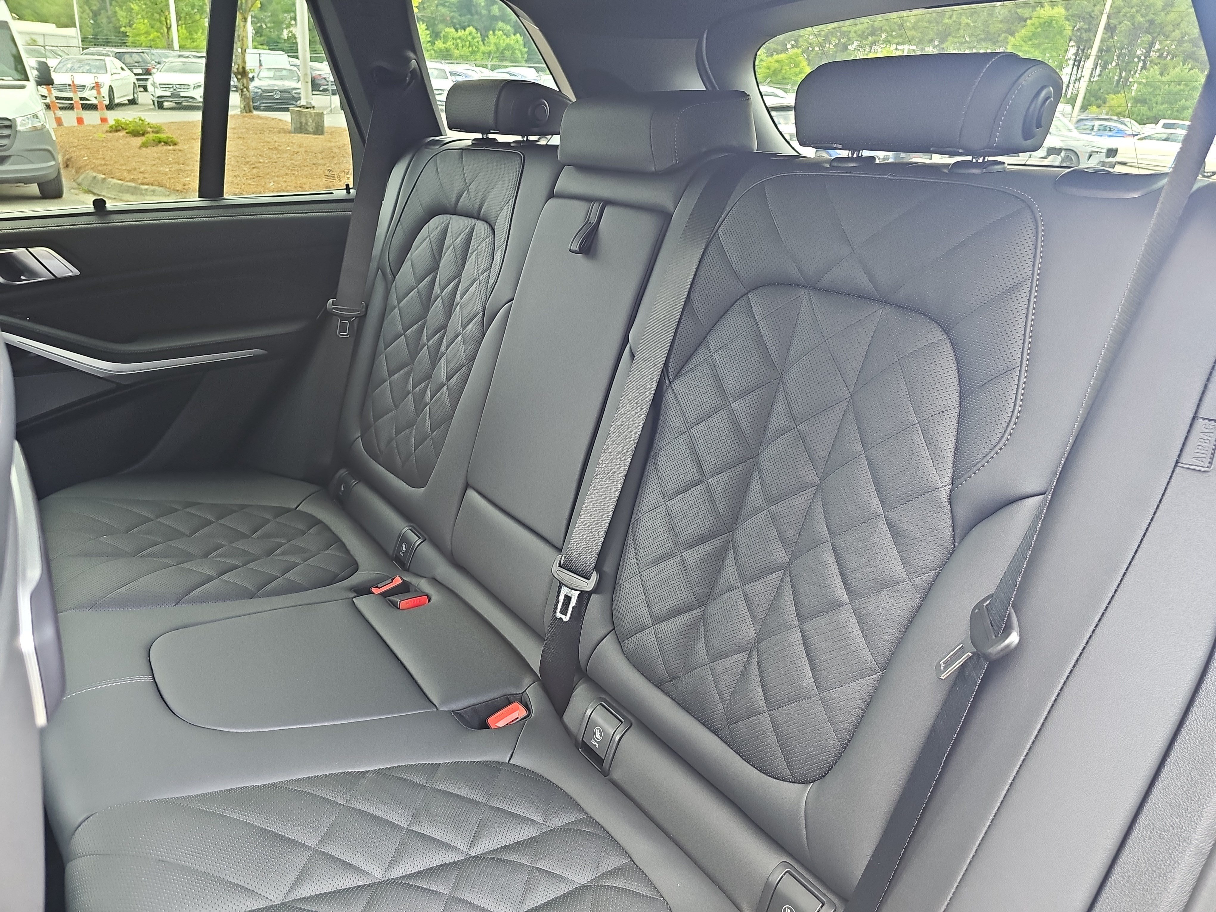 New 2026 BMW X5 xDrive50e w/ Executive Package AWD/4WD image 14