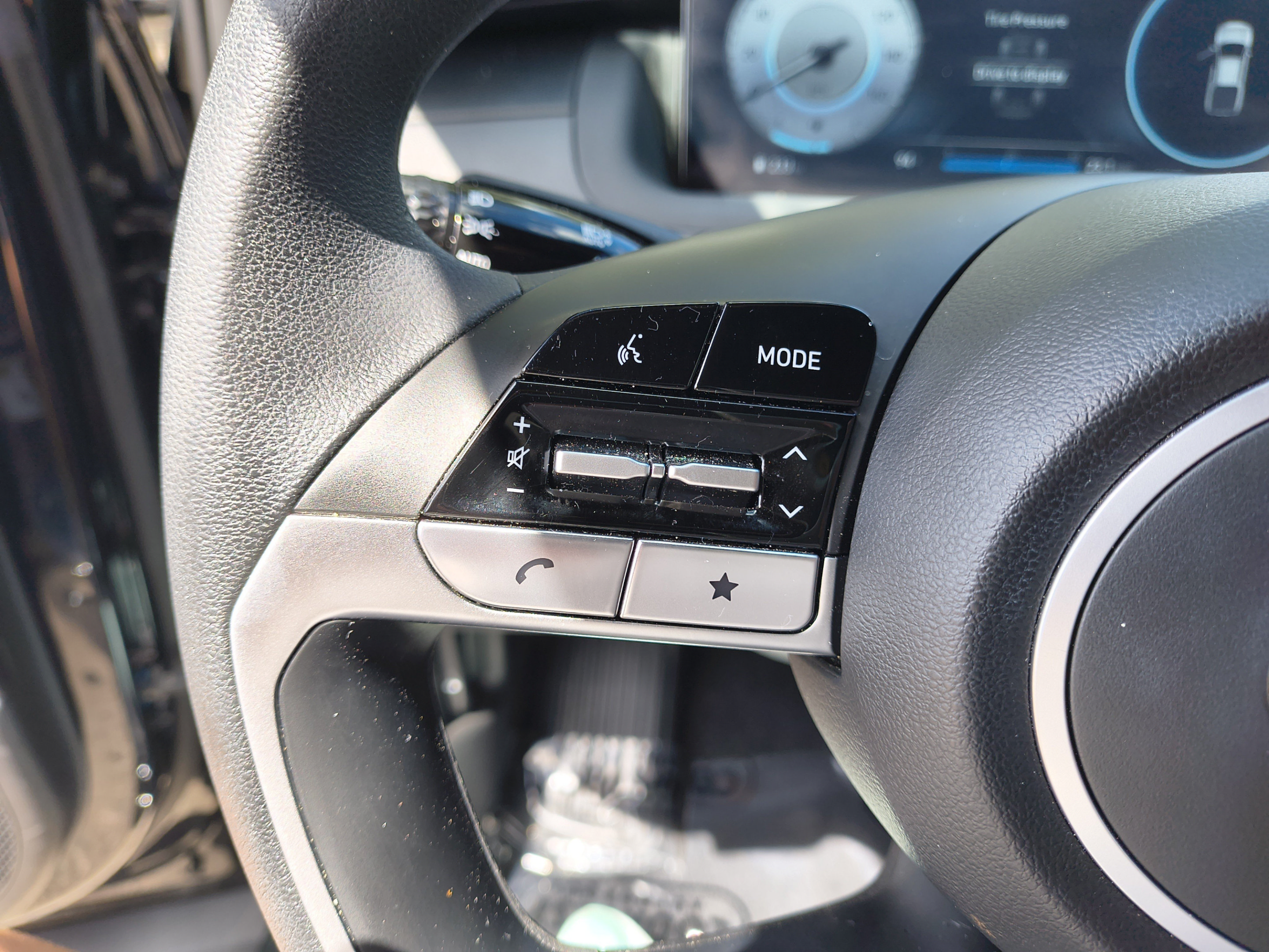 Used 2024 Hyundai Santa Cruz SEL w/ Activity Package FWD image 28