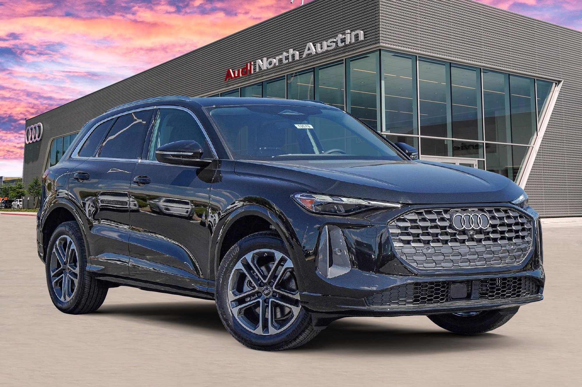 New 2025 Audi Q5 Premium image 1