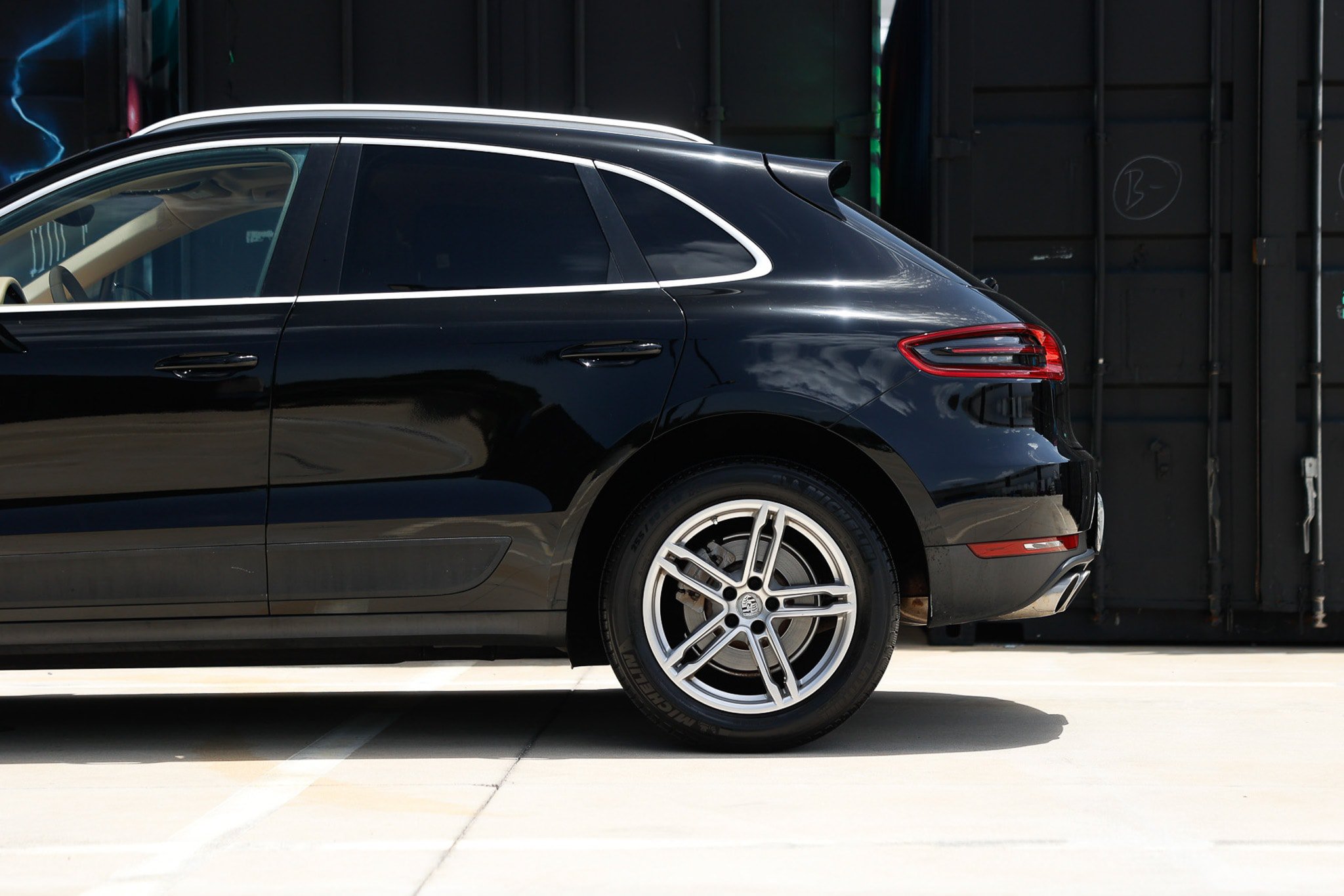 Used 2016 Porsche Macan S AWD/4WD image 29