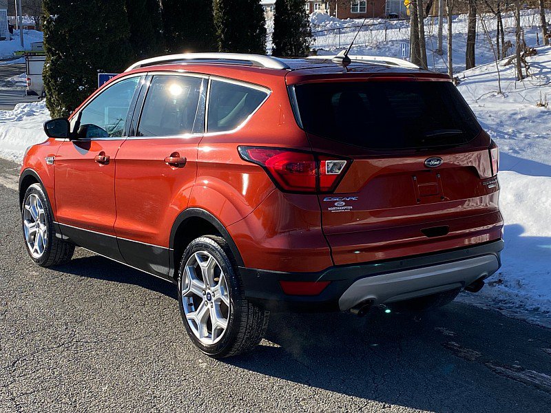 Used 2019 Ford Escape Titanium image 6