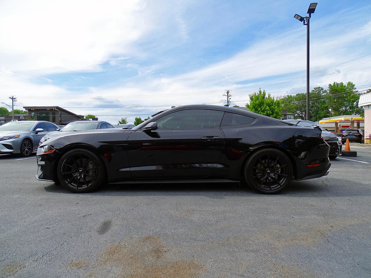 Used 2021 Ford Mustang GT Premium w/ Equipment Group 401A RWD image 7