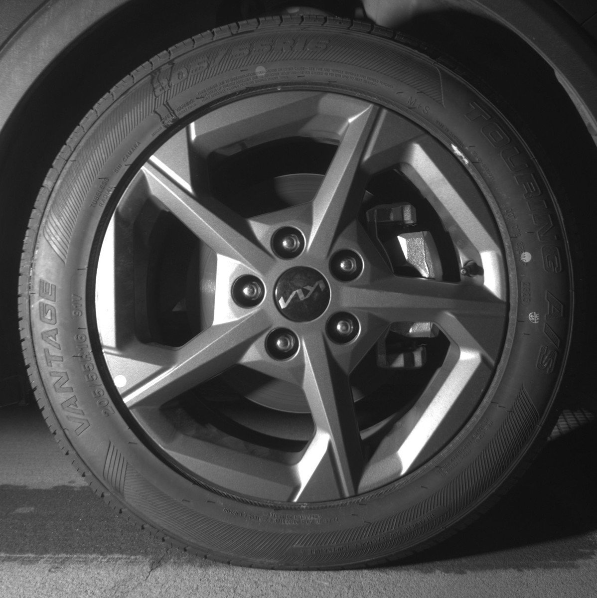 Used 2025 Kia K4 LXS image 13