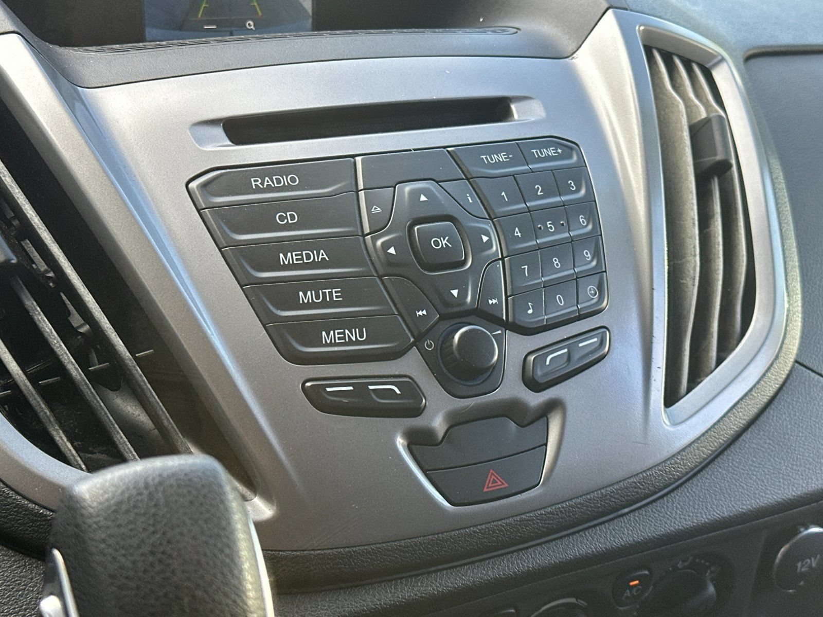 Used 2018 Ford Transit 150 XLT RWD image 19