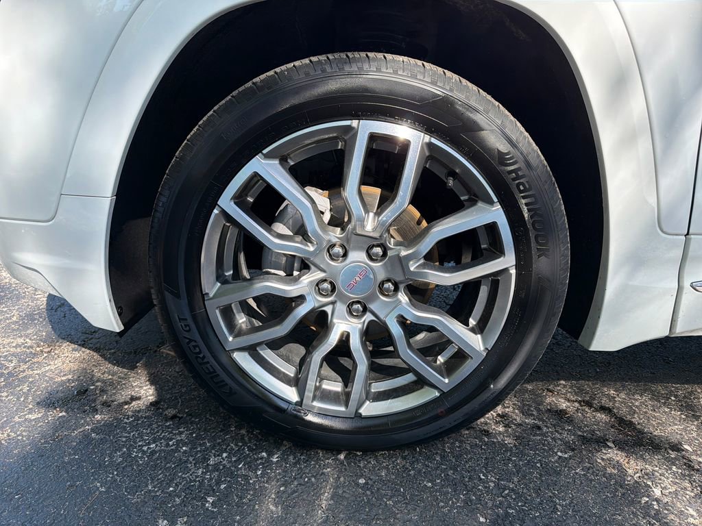 Used 2023 GMC Terrain Denali AWD/4WD image 29