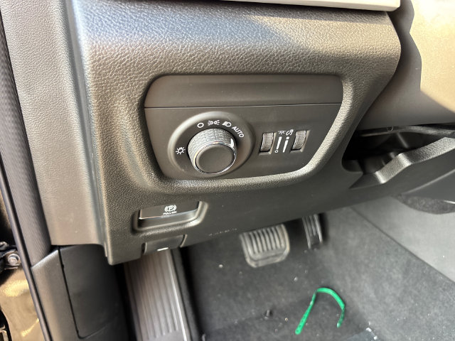 New 2027 Jeep Grand Cherokee Laredo X AWD/4WD image 17