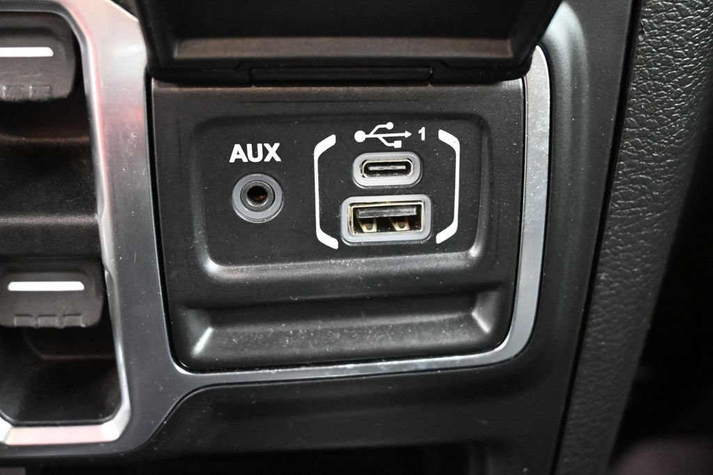 Used 2020 Jeep Wrangler Unlimited Rubicon AWD/4WD image 15