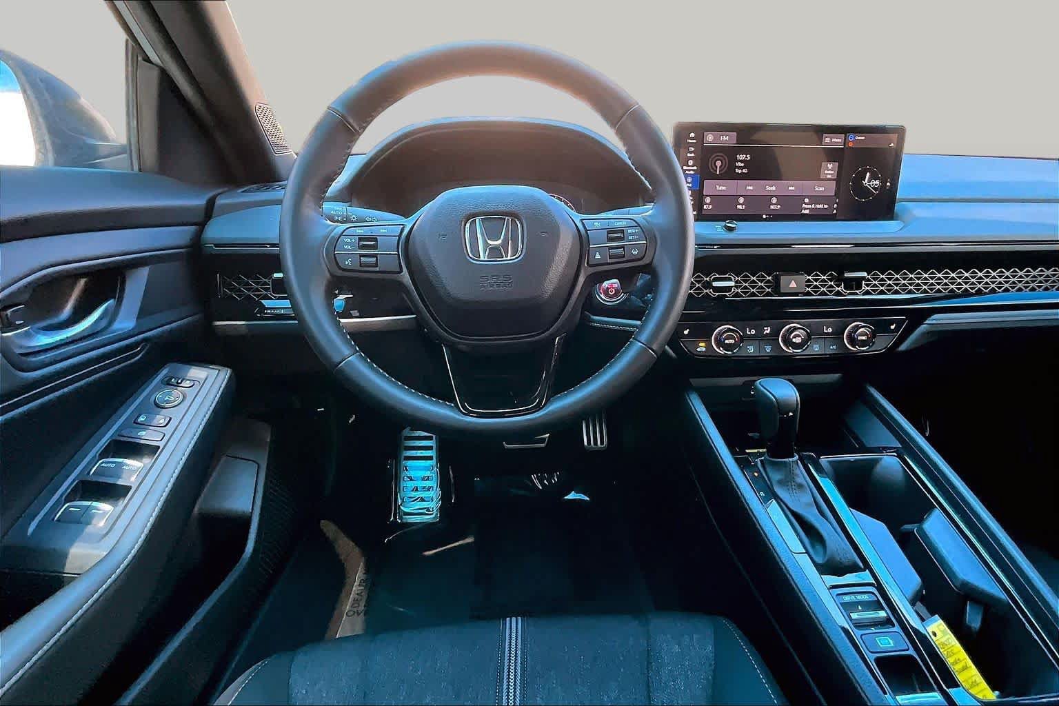 Used 2025 Honda Accord Sport image 6