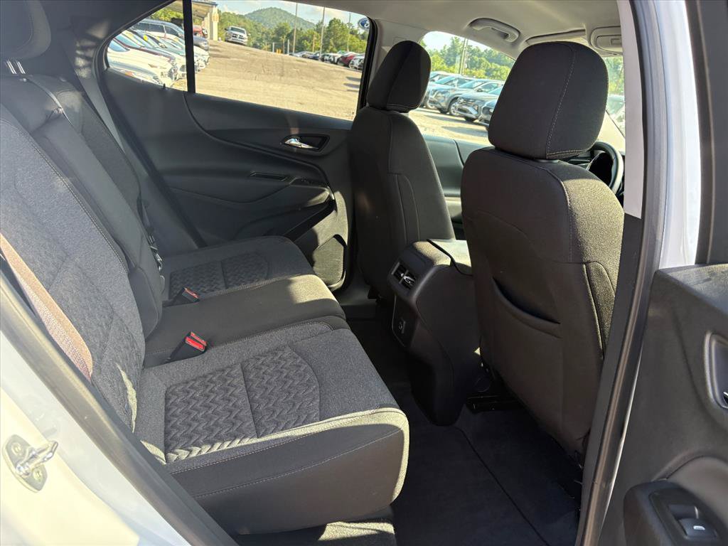 Used 2024 Chevrolet Equinox LT w/ Driver Convenience Package AWD/4WD image 19
