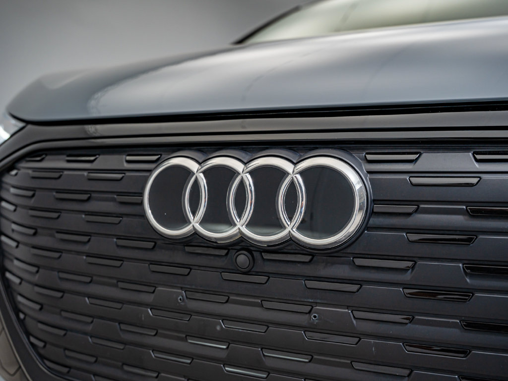 Used 2024 Audi Q4 e-tron Premium Plus w/ Premium Plus AWD/4WD image 12