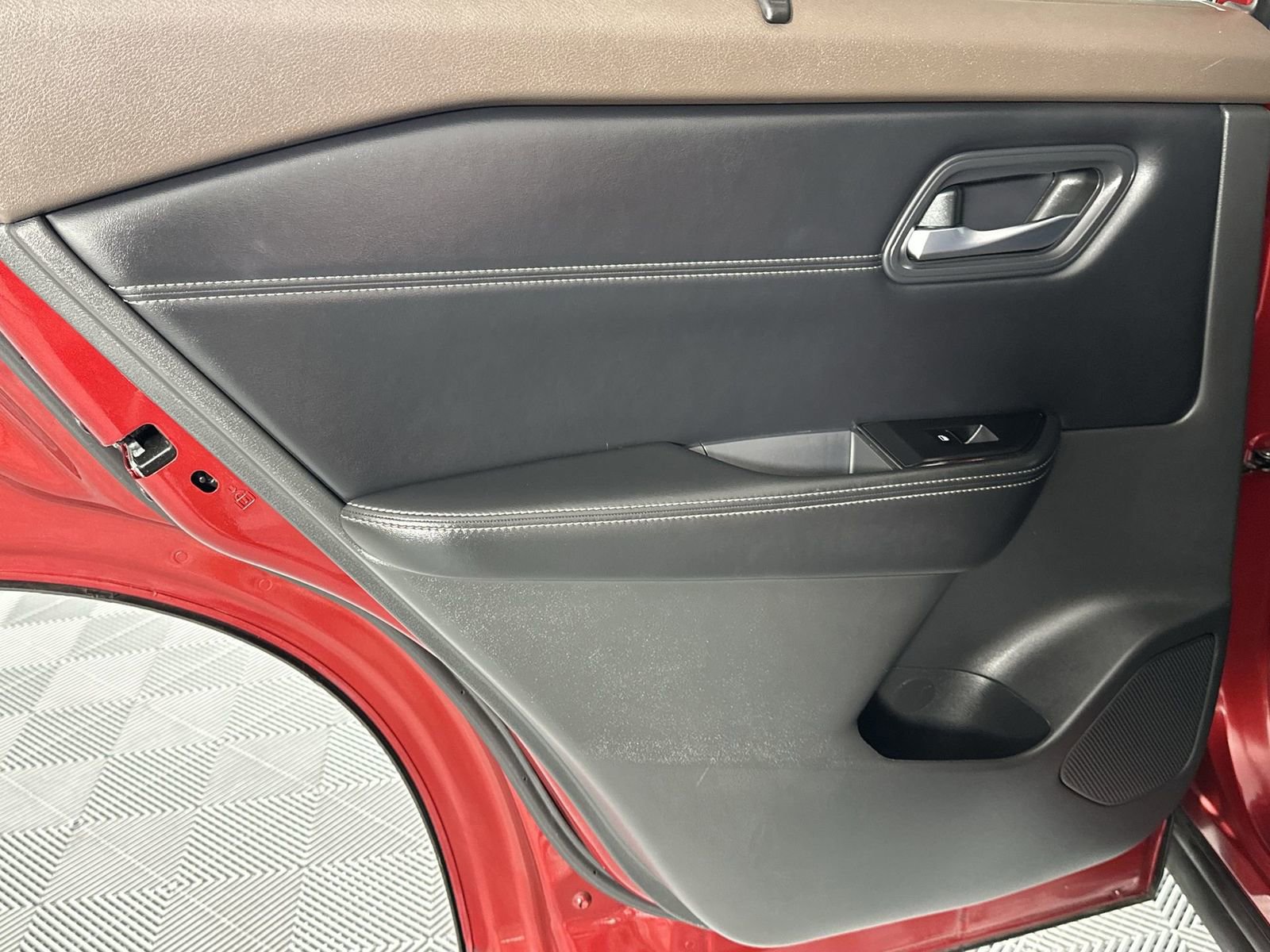 Certified 2022 Nissan Rogue SV w/ SV Premium Package FWD image 30
