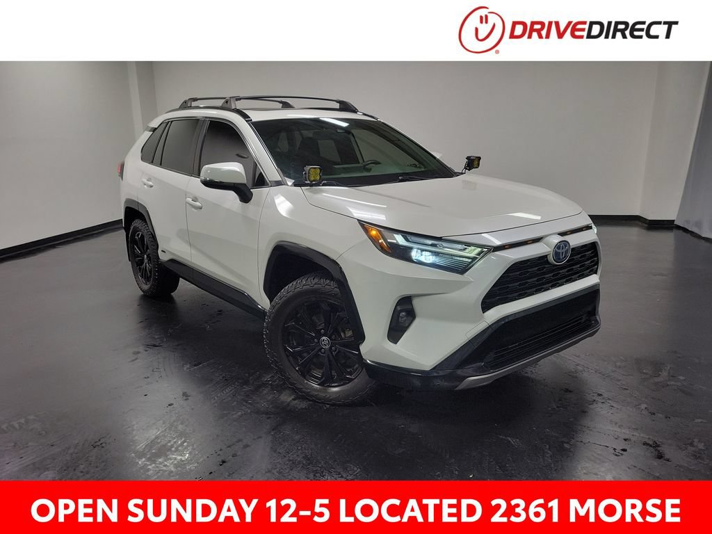 Used 2022 Toyota RAV4 SE w/ Convenience Package AWD/4WD image 1