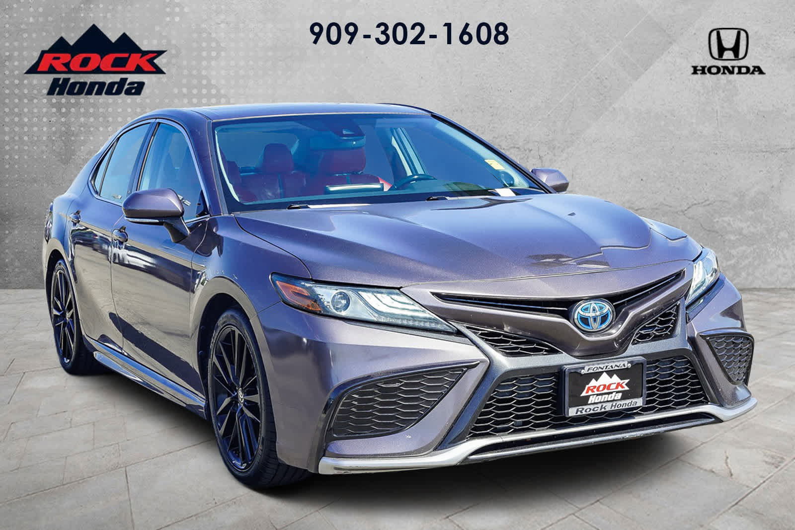 Used 2021 Toyota Camry XSE w/ Navigation Upgrade Package image 3