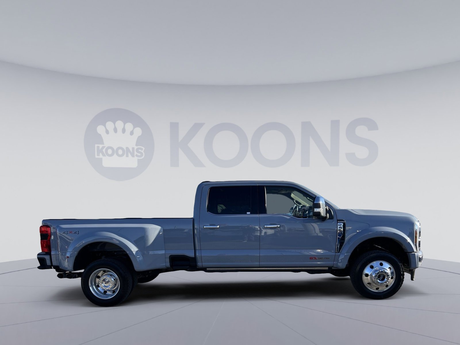 Used 2025 Ford F450 Platinum w/ Platinum Plus Package image 8