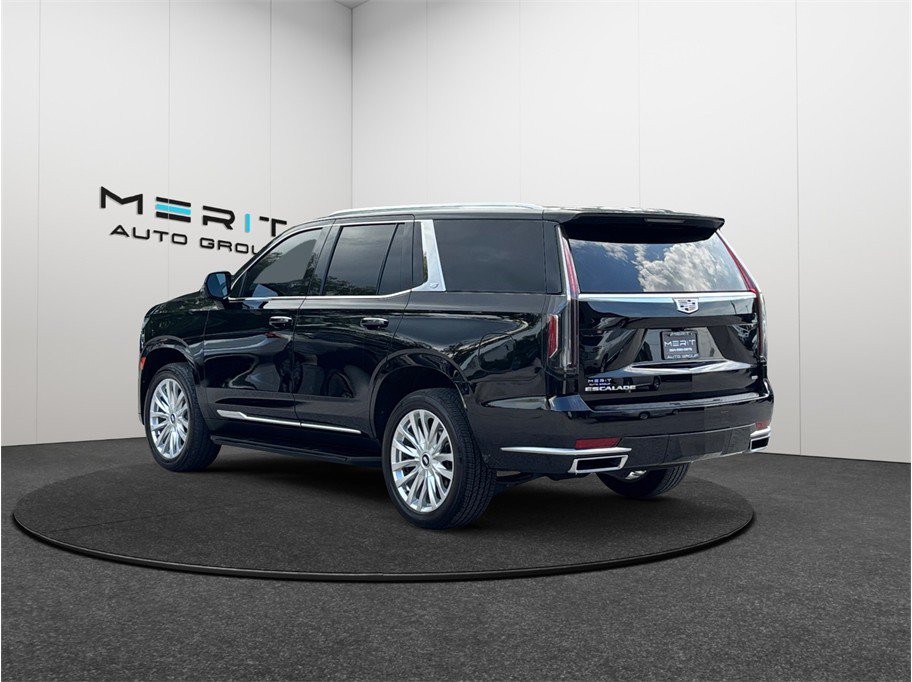 Used 2022 Cadillac Escalade Luxury RWD image 7