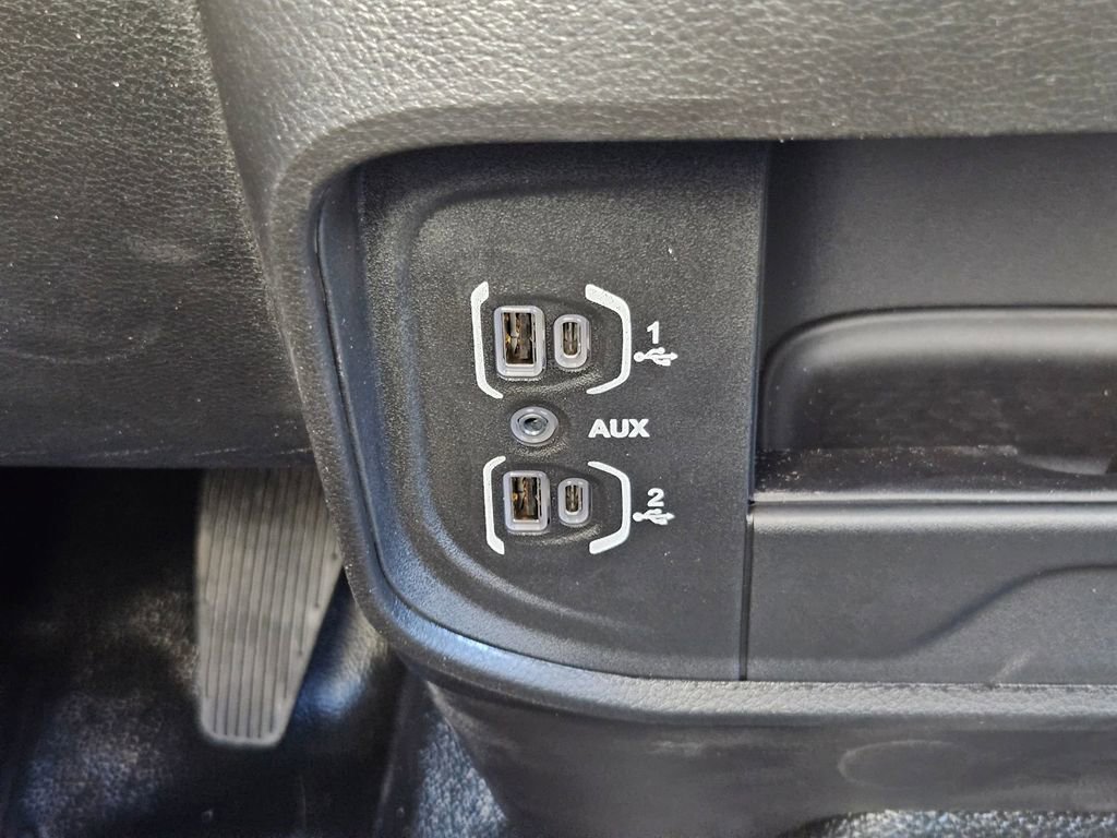 New 2026 RAM 5500 Tradesman w/ Chrome Appearance Group AWD/4WD image 14