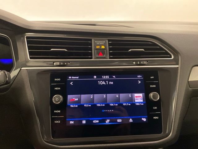 Used 2024 Volkswagen Tiguan SE AWD/4WD image 10
