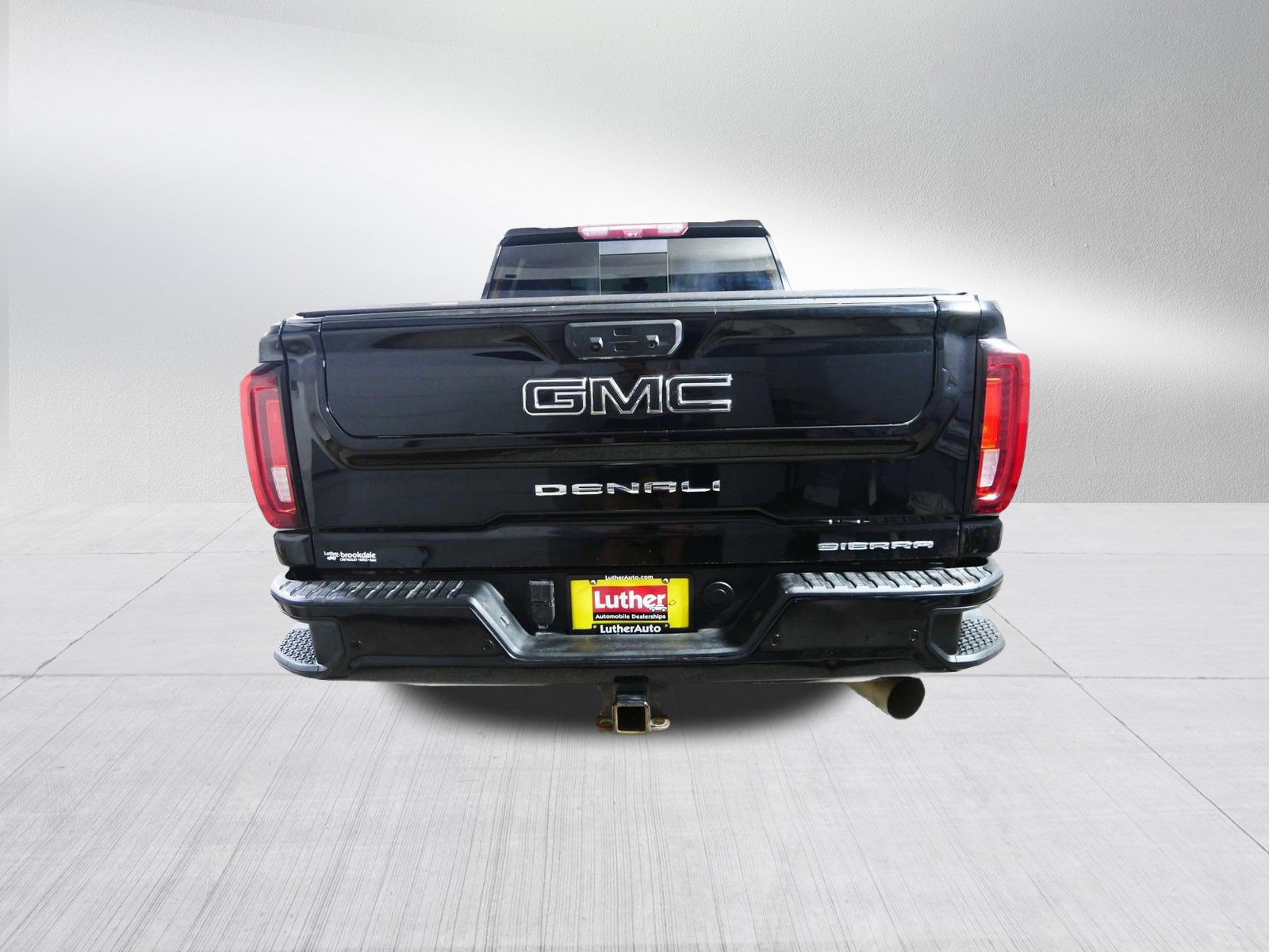Certified 2021 GMC Sierra 3500 Denali w/ Denali Black Diamond Edition AWD/4WD image 6