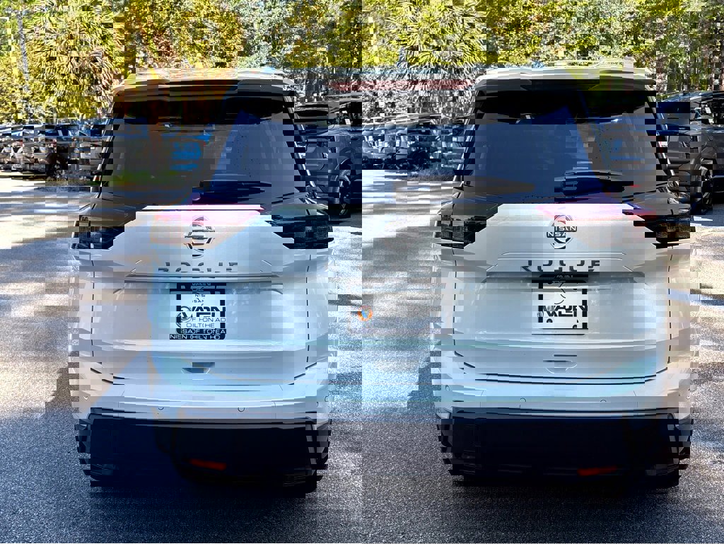 New 2026 Nissan Rogue SV image 28