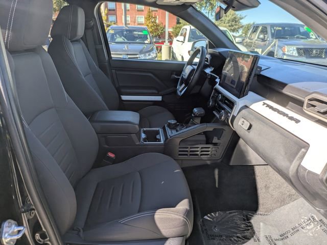 Used 2024 Toyota Tacoma TRD Off-Road image 30