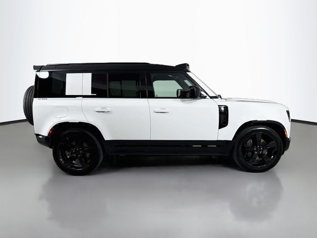 New 2026 Land Rover Defender 110 X-Dynamic SE AWD/4WD image 4