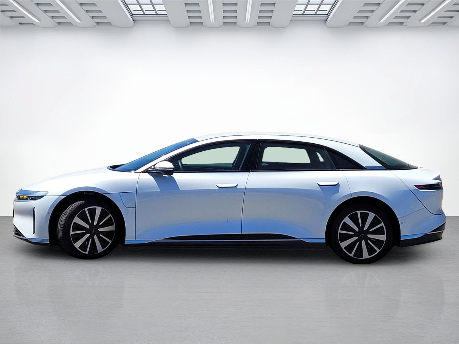 Used 2025 Lucid Air Touring AWD/4WD image 7