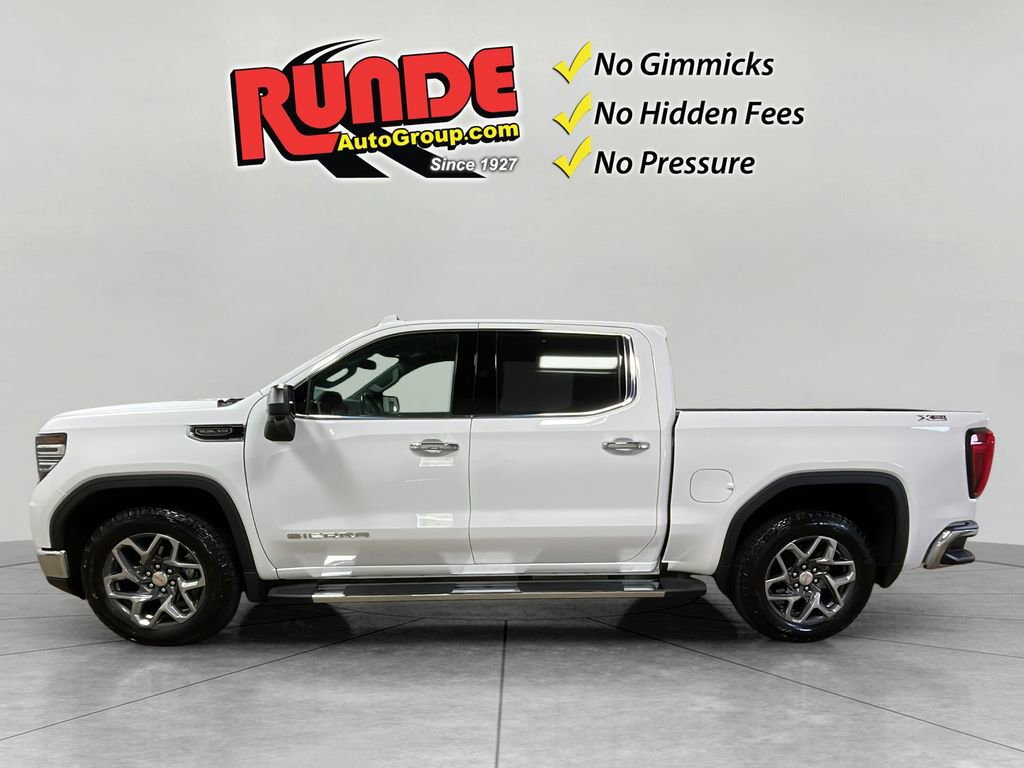 Used 2022 GMC Sierra 1500 SLT AWD/4WD image 3
