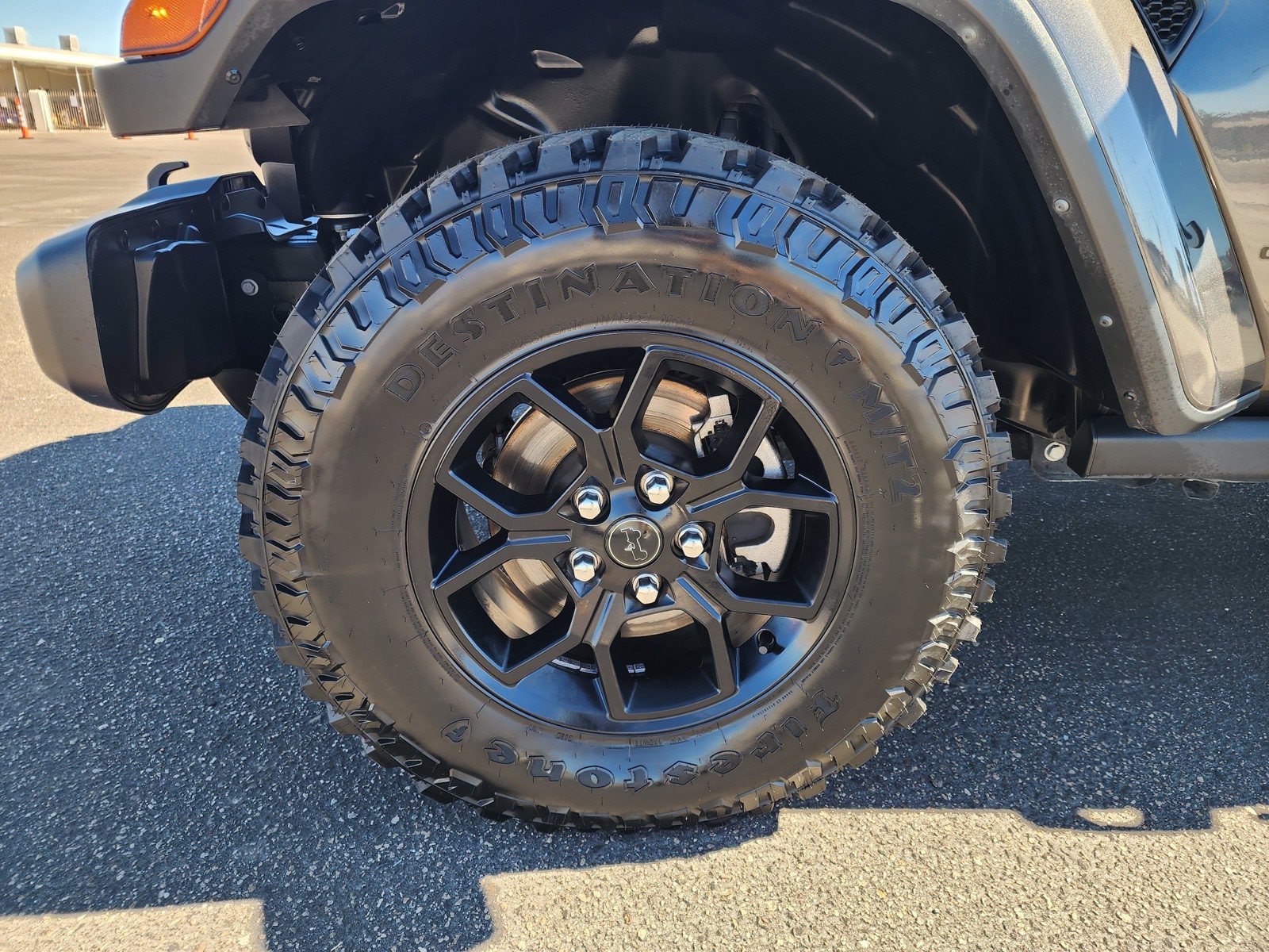 Used 2025 Jeep Gladiator Sport AWD/4WD image 10