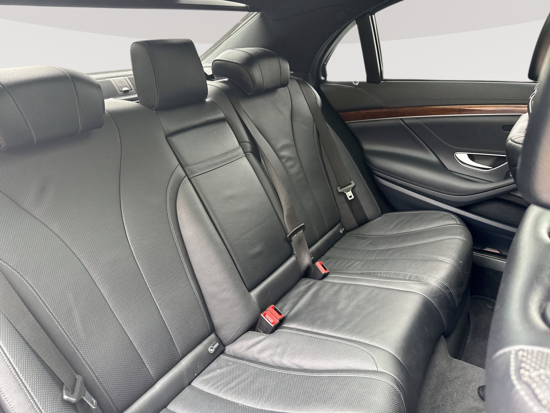 Used 2015 Mercedes-Benz S 550 4MATIC Sedan image 26