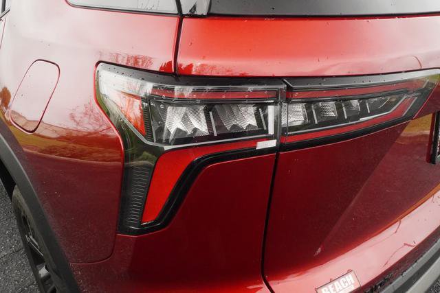 Used 2025 Chevrolet Equinox LT w/ Convenience Package II image 38