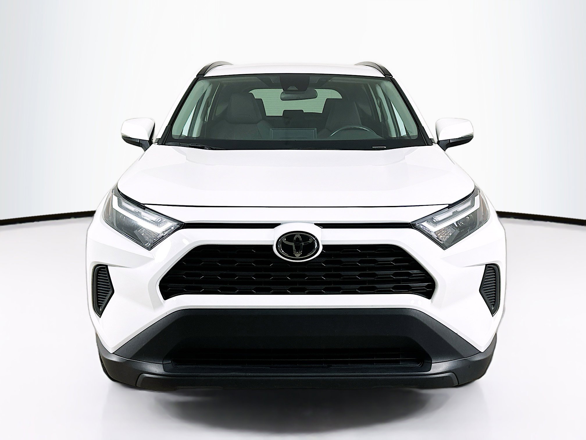 Used 2024 Toyota RAV4 XLE image 2