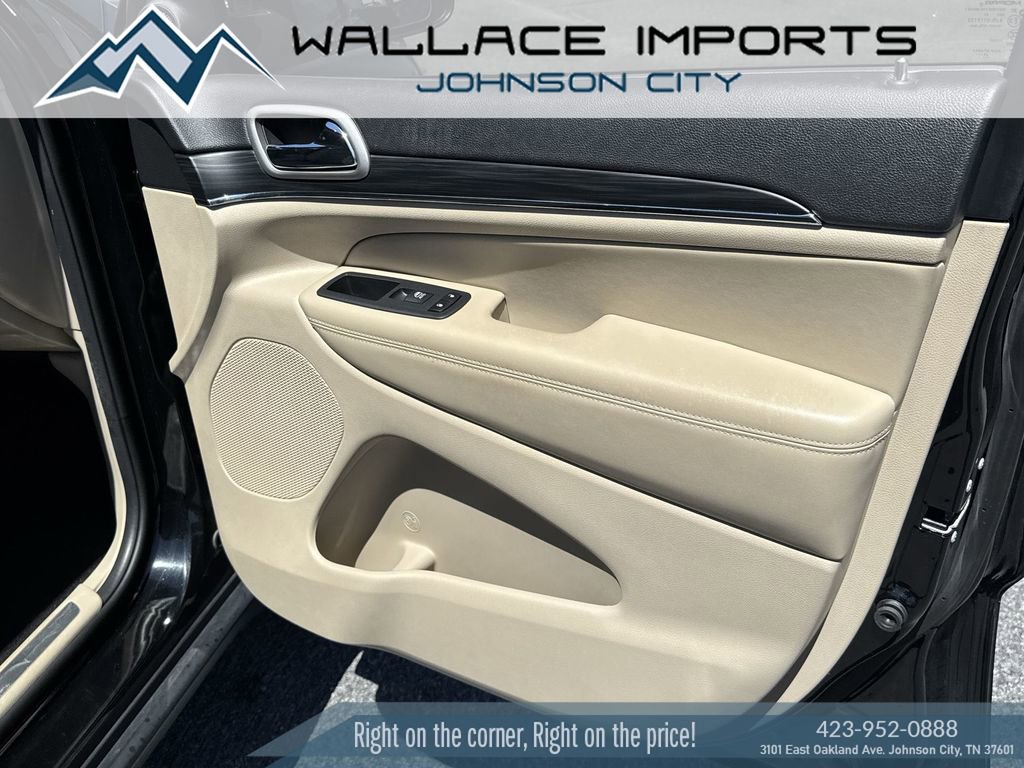 Used 2021 Jeep Grand Cherokee Limited AWD/4WD image 37
