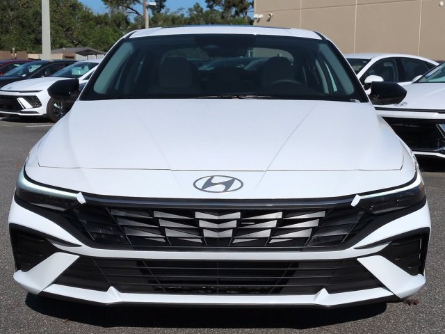 New 2026 Hyundai Elantra SEL Sport FWD image 9