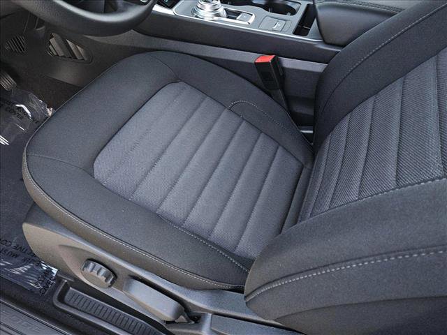 New 2024 Ford Edge SE image 4