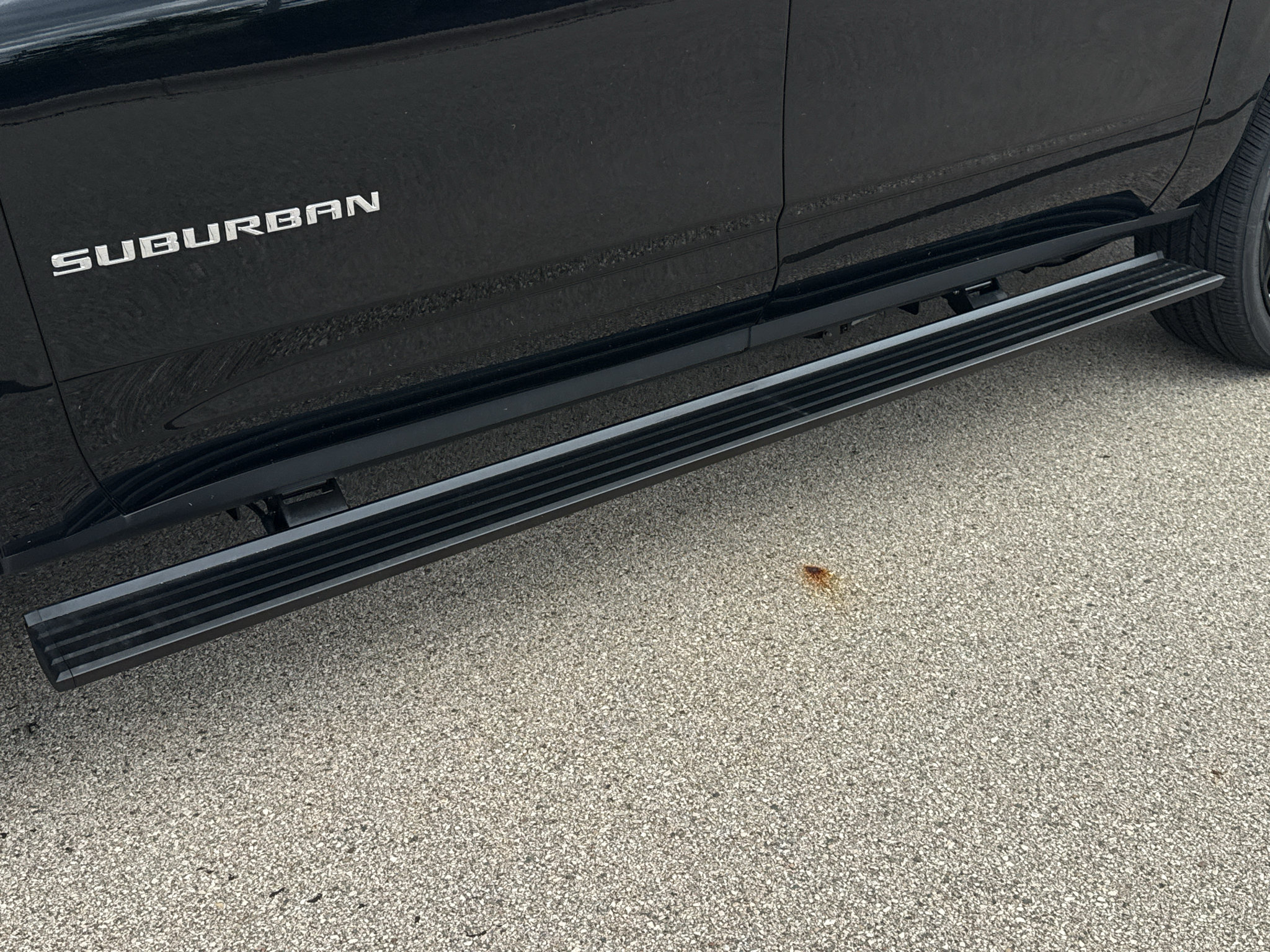 New 2026 Chevrolet Suburban High Country AWD/4WD image 9